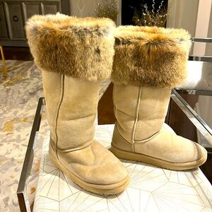 Fur top , shearling lined boots!